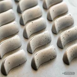 Moule Chocolat Vague 5 x 2,5 cm (x21) Chocolate World -Pavoni Shop moule chocolat vague 5 x 25 cm x21 chocolate world 4