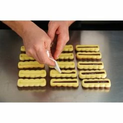 Moule Silicone Barre Ondulée Snack 9 x 3 cm x H 1,9 cm (x15) Pavoni -Pavoni Shop moule silicone barre ondulee snack 9 x 3 cm x h 19 cm x15 pavoni 4